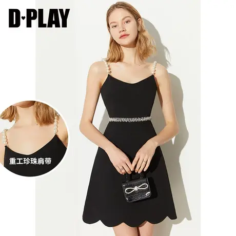 DPLAY【黑标】2022年夏新款简约黑色重工珍珠肩带镶钻收腰连衣裙图片
