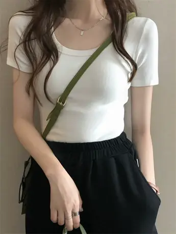 白色正肩短袖t恤女夏季2024新款设计感小众纯棉打底短款半袖上衣图片