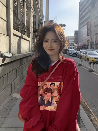 酒红色圆领卫衣女秋冬季加绒加厚宽松小个子潮牌oversize套头上衣商品大图