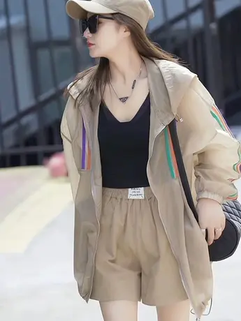 连帽外套女2022夏季新款时尚休闲宽松上衣百搭防晒衣服开衫薄款潮图片