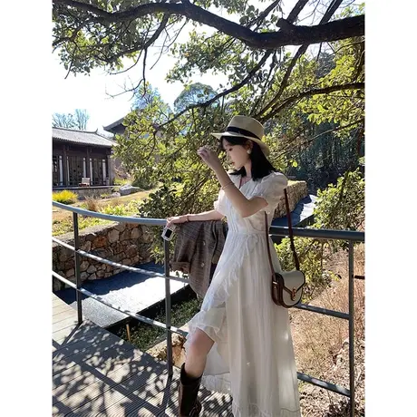 2023年春夏季新款绣花短袖荷叶边连衣裙女春季仙女小白裙气质长裙图片