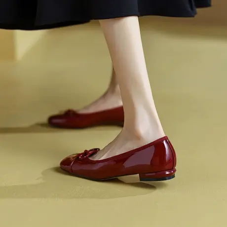 酒红色漆皮单鞋女平跟2023年新款女鞋蝴蝶结小皮鞋百搭浅口四季鞋图片