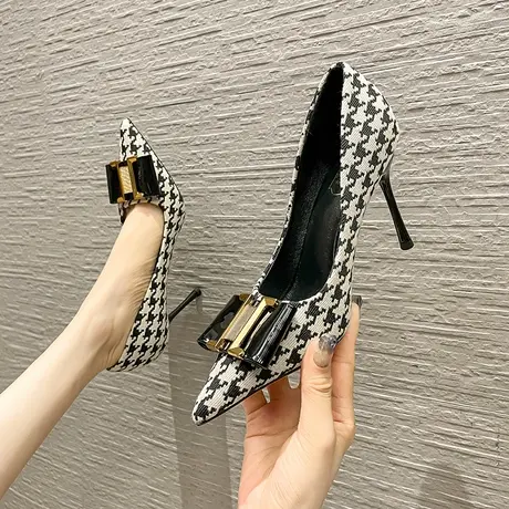 2023新款春季尖头细跟法式少女方扣单鞋性感名媛百搭千格鸟高跟鞋商品大图