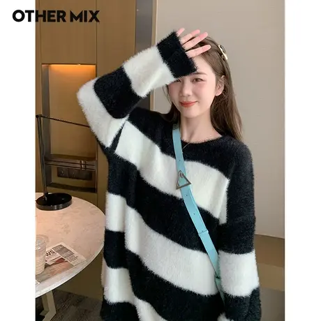 Othermix仿水貂绒条纹毛衣女2022冬新款韩版圆领中长款针织衫上衣图片