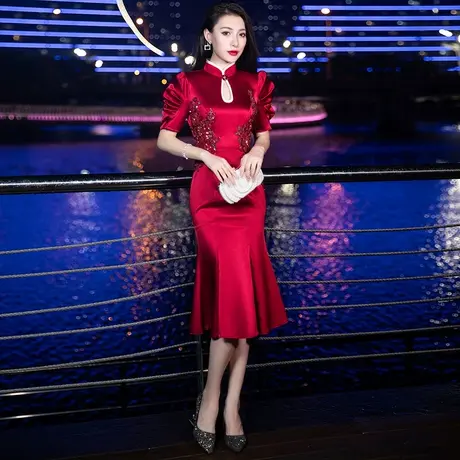 2024新款中式婚礼妈妈晚礼服鱼尾旗袍结婚喜婆婆春装婚宴丈母娘女图片