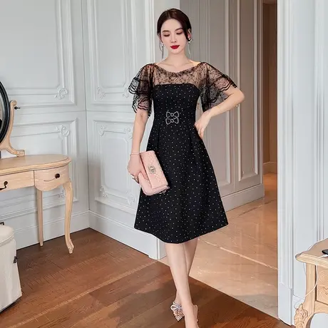 网纱拼接波点轻奢炸街A字裙女法式高级感气质修身遮肉圆领连衣裙图片