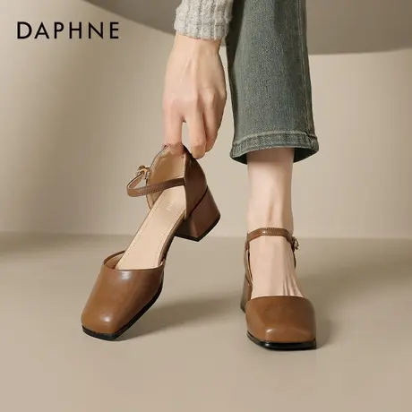 达芙妮包头凉鞋女2026新款时尚高级感不累脚夏季小高跟鞋粗跟单鞋图片