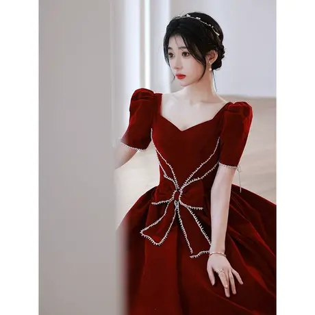 敬酒服新娘2023新款高级感气质酒红色赫本风在逃公主订婚连衣裙女商品大图