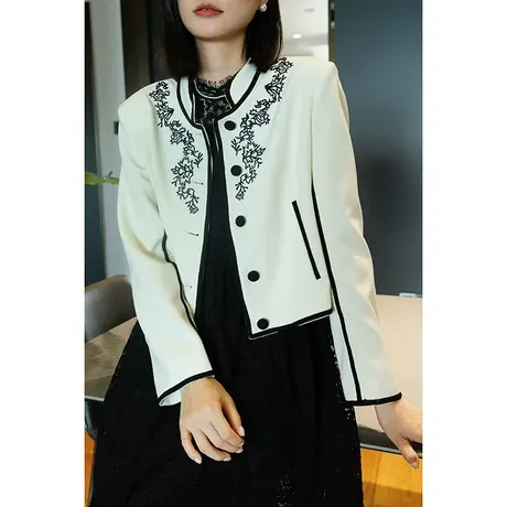 2023秋冬季新款复古新中式高端刺绣立领修身撞色短款外套上衣图片