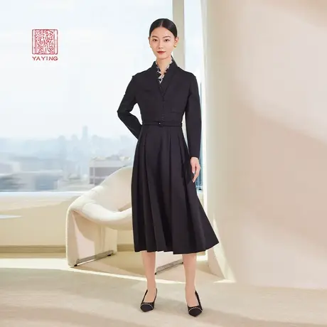 EP雅莹高端系列 新中式重工小黑裙OL风交襟连衣裙 商场同款4721B图片