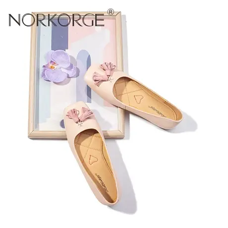 淡雅藕粉色时装单鞋商品大图