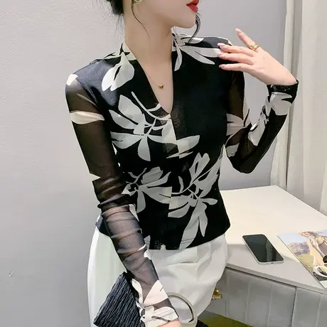 复古印花V领打底衫女长袖时尚性感修身T恤修身显瘦上衣设计感秋装商品大图