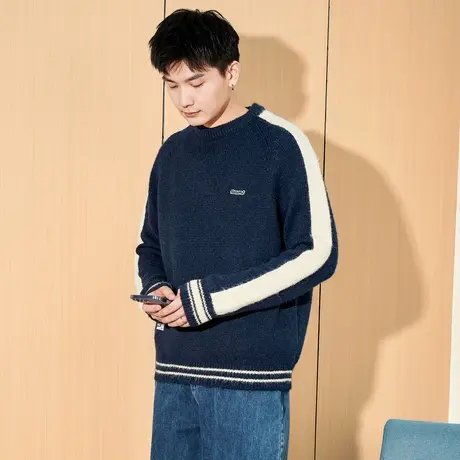 唐狮毛衣男生冬季新款圆领撞色拼接前胸细节针织毛衫学生装图片