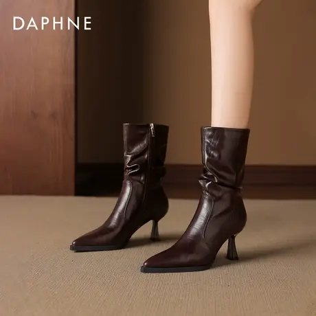 达芙妮尖头高跟短靴棕色靴子女2026新款冬季瘦瘦靴堆堆细跟高跟鞋图片