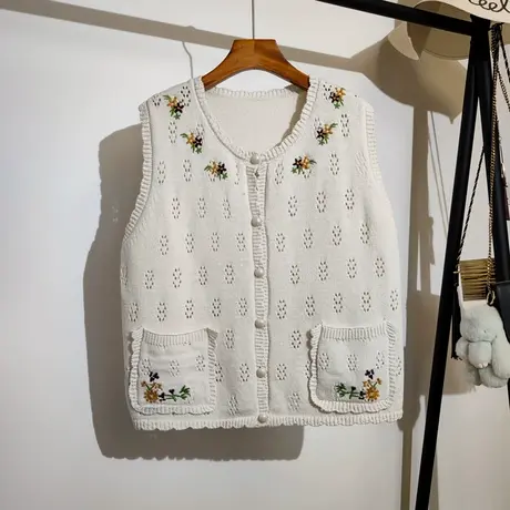 刺绣花朵针织背心马甲女开衫春秋新款宽松圆领韩系无袖毛衣坎肩潮图片