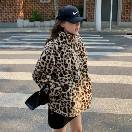 唐狮秋冬厚外套女豹纹长袖宽松夹克毛绒外套韩版帅气ins潮ZW图片