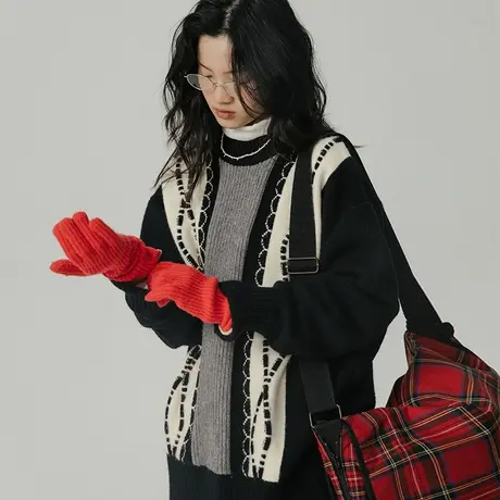 omont蛋挞家 撞色绞花毛衣女秋冬2022新款宽松外穿慵懒风针织上衣图片