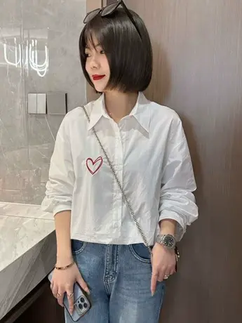 白色爱心衬衫女设计感小众2023春季新款时尚休闲气质长袖翻领衬衣商品大图