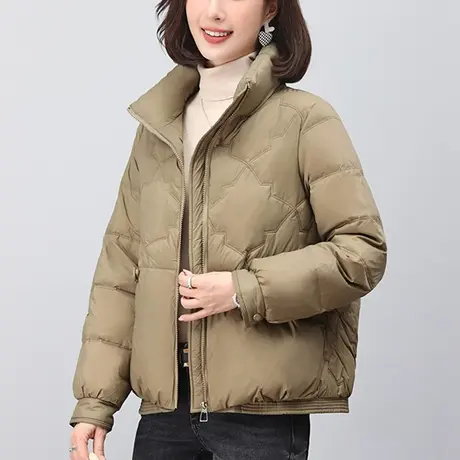 妈妈冬季轻薄羽绒服女宽松加大码女装中年休闲白鸭绒保暖显瘦外套图片