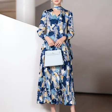 连衣裙女春秋2024新款时尚气质优雅端庄修身长袖缎面印花百褶裙图片