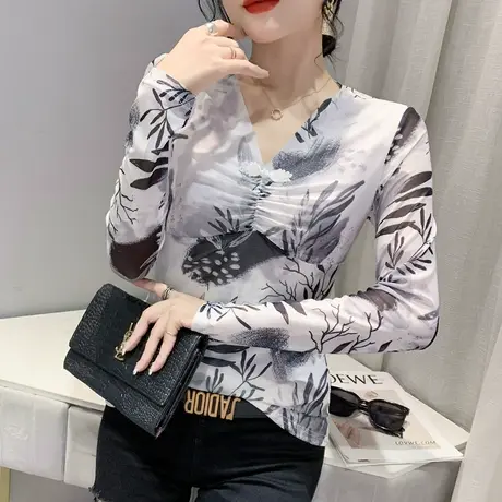女装2023新款时尚印花T恤长袖性感V领内搭打底衫洋气百搭网纱上衣商品大图