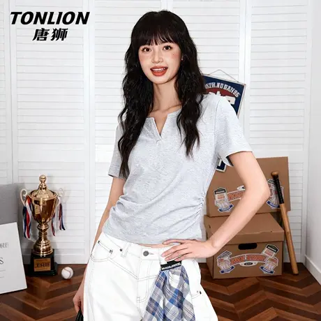 唐狮官方灰色v领短袖t恤女夏季2026新款小个子短款修身显瘦上衣VB图片