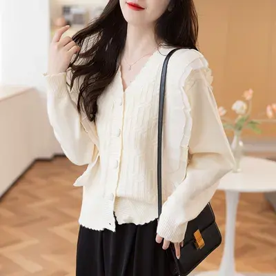 秋装2023年新款奶白色设计感针织开衫毛衣外套女小个子小香风上衣商品大图