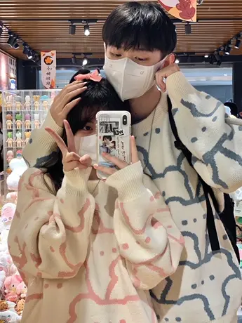 日系复古情侣毛衣女2022春秋宽松设计感小众慵懒风高级感上衣外套商品大图