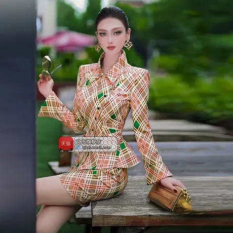 早秋女装不规则格纹衬衫包臀裙两件套新款干练气质商务裙装图片