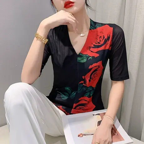 气质印花五分袖T恤女2024新款性感V领网纱上衣别致修身百搭小衫潮图片