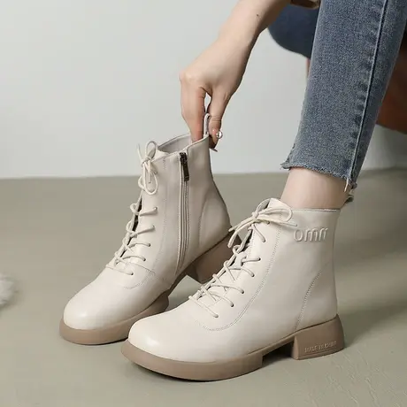 鞋子新款2023爆款女秋冬短靴真皮大码女靴41一43马丁靴女舒适软底图片