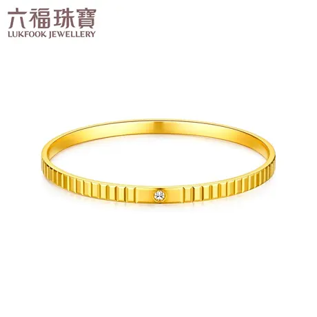 六福珠宝幻钻金光面格纹黄金手镯女款时尚足金镯子计价011638AA图片