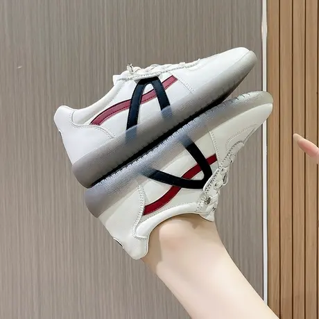 2025新款软皮小白鞋女轻便舒适软底防滑板鞋显脚小增高运动休闲鞋图片