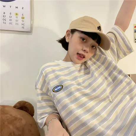 红续港风复古条纹拼色T恤女夏季2023年新款圆领宽松短袖体恤ins潮图片