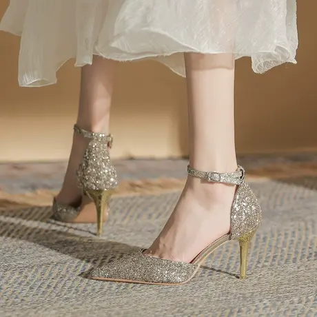 2023年春夏季新款单鞋法式中空少女水晶尖头一字扣带高跟鞋女细跟图片