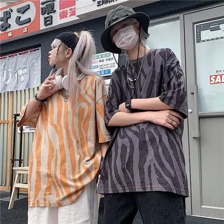 2023年春夏季新款大码潮流情侣女装设计感小众上衣ins宽松短袖t恤商品大图
