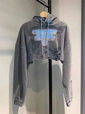 小众潮牌2022春夏新装拼色字母印花抽绳连帽卫衣女短款带帽衫外套图片