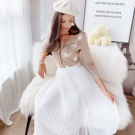 粉红大布娃娃气质V领针织衫女显瘦烈火鸟图案开衫秋商品大图