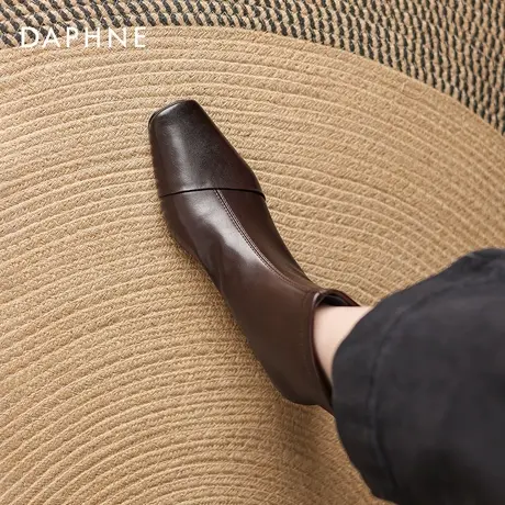 达芙妮法式方头瘦瘦靴女2026冬季新款加绒短靴马丁靴低跟棕色踝靴商品大图