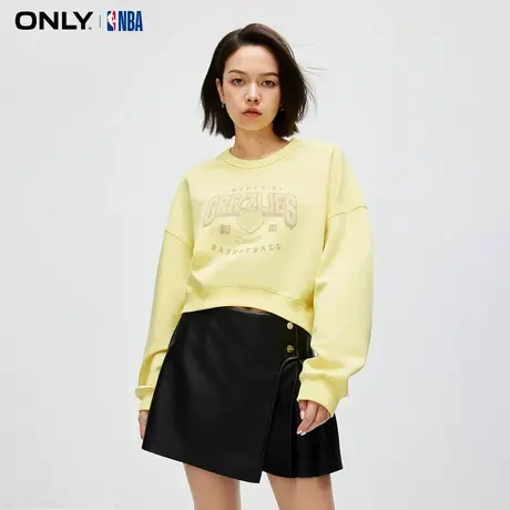 【买5免1】ONLY奥莱秋季新款时尚休闲宽松字母短款圆领长袖卫衣女商品大图