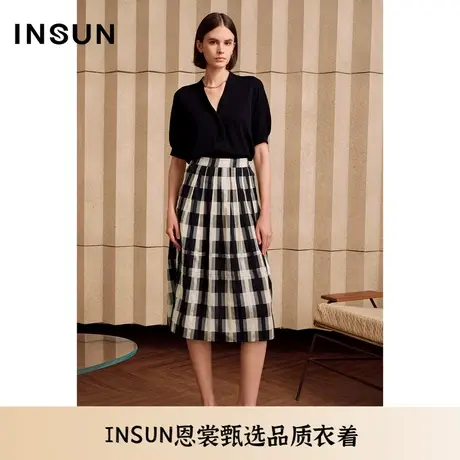 INSUN恩裳夏季黑白撞色格纹收褶醋酸半身裙图片
