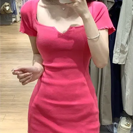 纯欲风针织v领针织包臀连衣裙女修身收腰短裙半身裙夏季2023新款图片