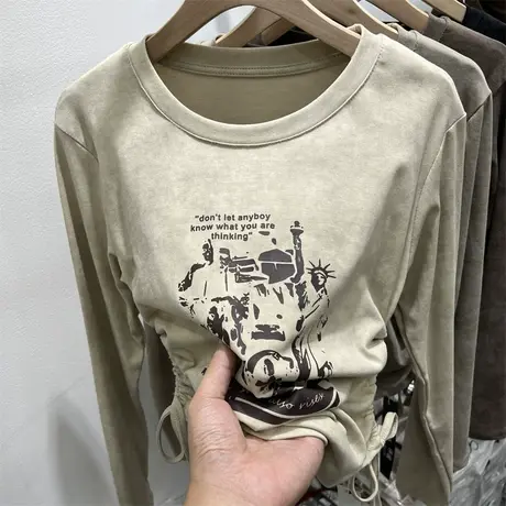 设计感褶皱抽绳印花长袖T恤女2023早秋新款洋气短款体恤小衫上衣图片