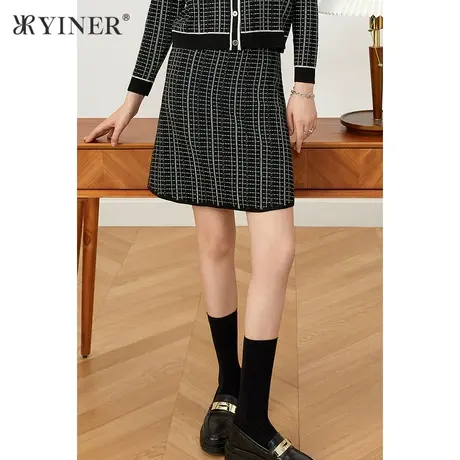 YINER音儿奥莱女装冬季小香风格纹针织半身裙图片