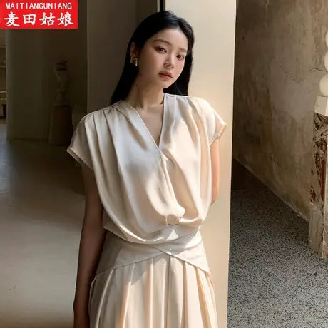 2023夏季新款韩版百搭衬衫女设计感小众衬衣女V领短袖上衣中长款图片