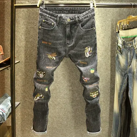 春秋款黑灰色虎头刺绣牛仔裤男修身小脚裤个性小蜜蜂图案设计长裤商品大图