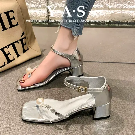小香风珍珠夹趾一字扣带凉鞋女2024夏季新款简约仙女风粗跟高跟鞋商品大图