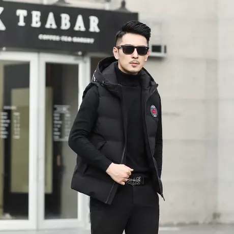 雪中飞羽绒马甲男2023新款冬季连帽短款轻便休闲商务保暖外穿背心图片