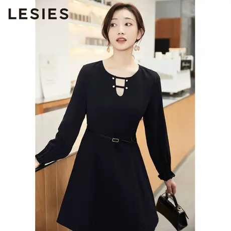 LESIES蓝色倾情春秋女装线下专柜商场同款黑色水钻扣皮带袖连衣裙图片