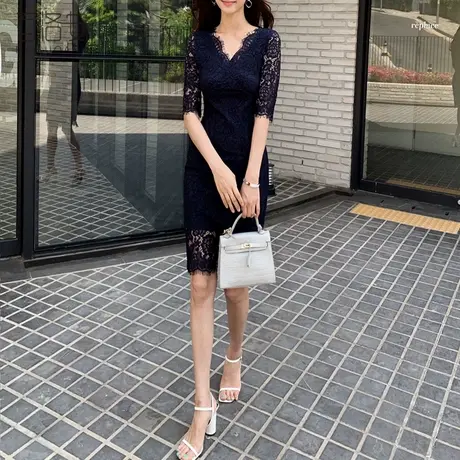 百洛安气质蕾丝钩花连衣裙女夏季新款优雅修身显瘦中长一步裙图片